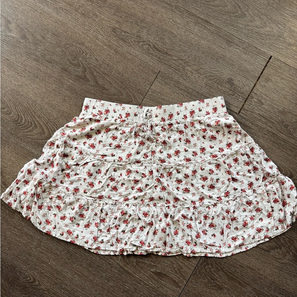 Ardene White and Red Floral Mini Skirt